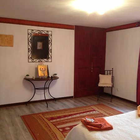 Bed and Breakfast Chartreuse De Dane Saint-Jean-Poutge Exterior foto
